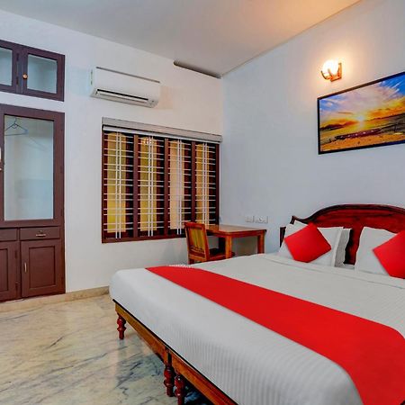 Hotel O Poptavern Heritage Kovalam Kültér fotó