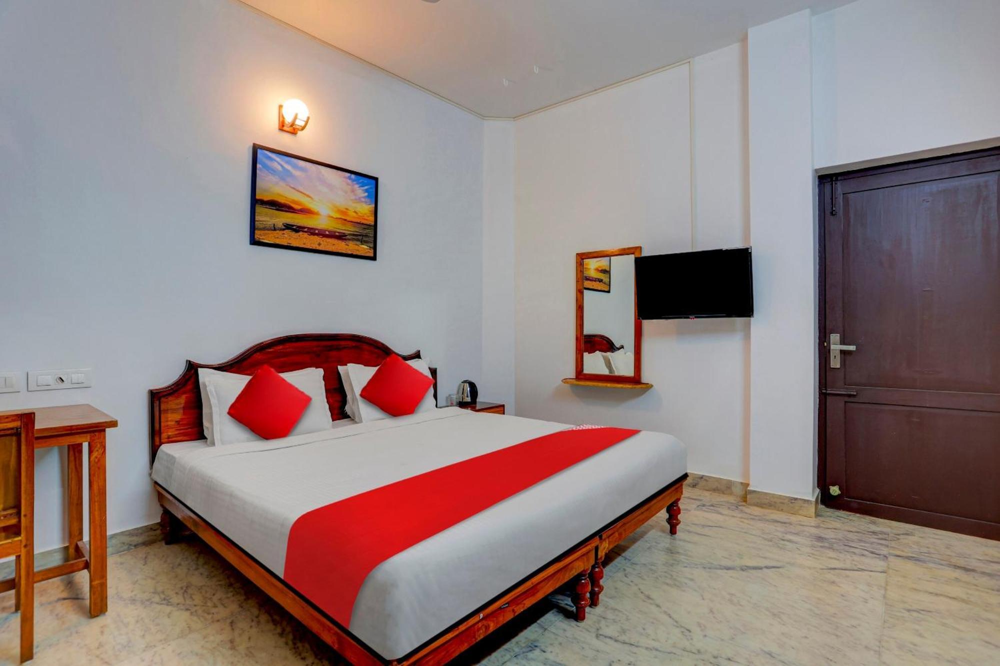 Hotel O Poptavern Heritage Kovalam Kültér fotó