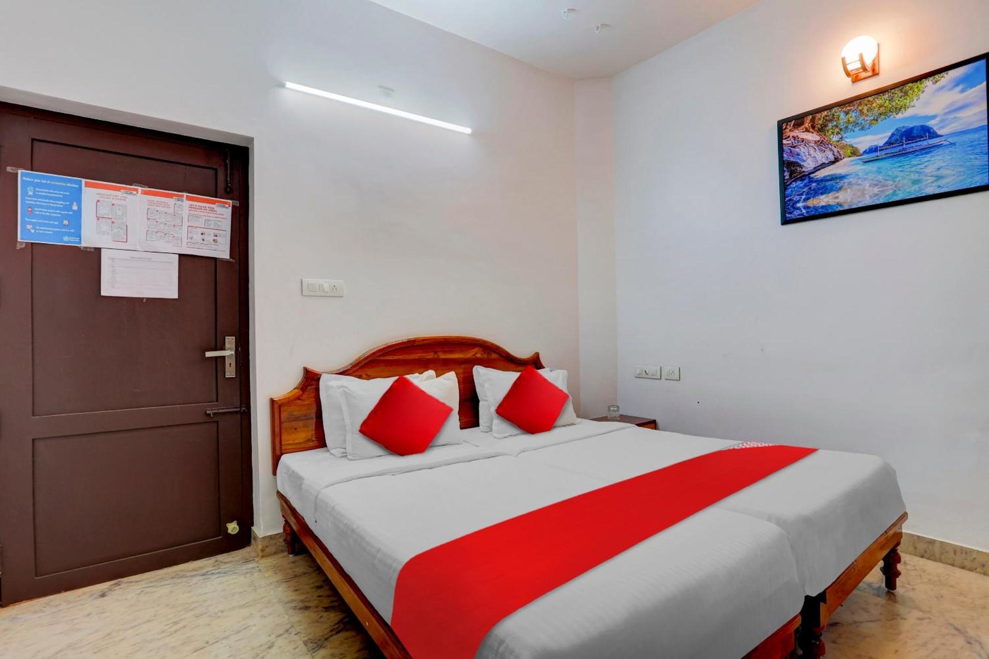 Hotel O Poptavern Heritage Kovalam Kültér fotó