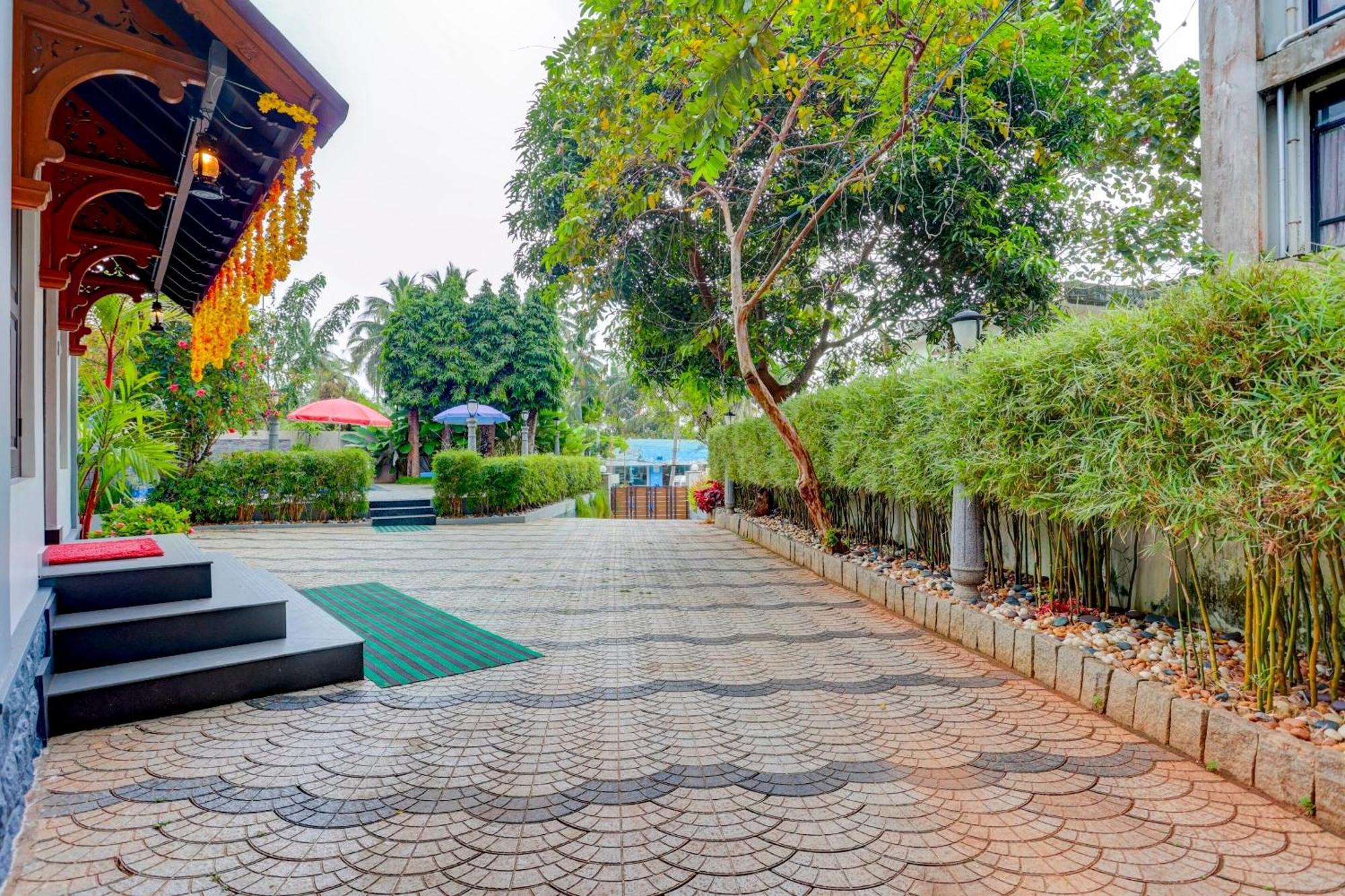 Hotel O Poptavern Heritage Kovalam Kültér fotó