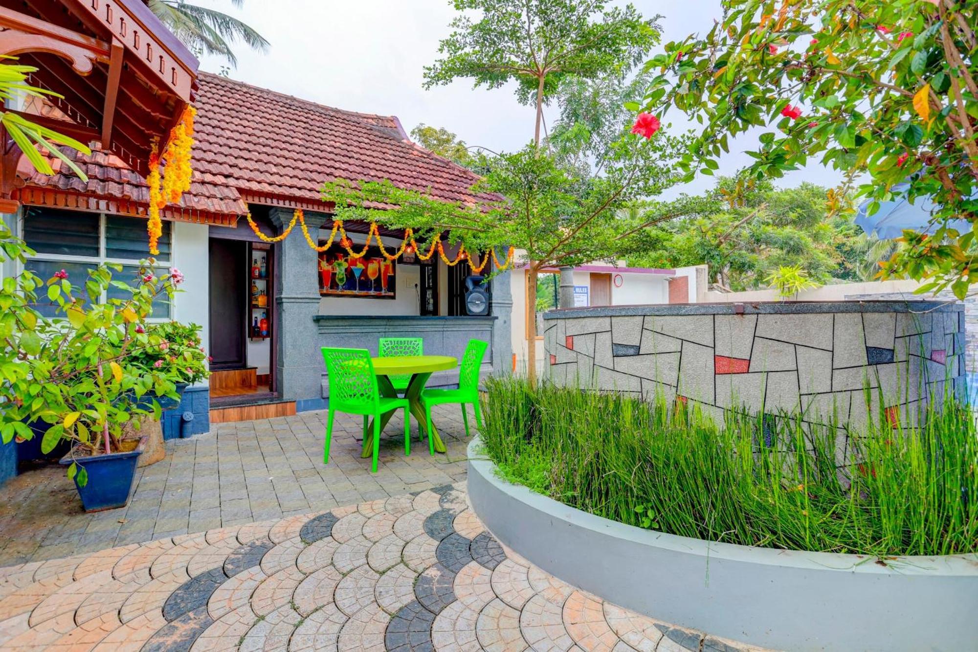 Hotel O Poptavern Heritage Kovalam Kültér fotó