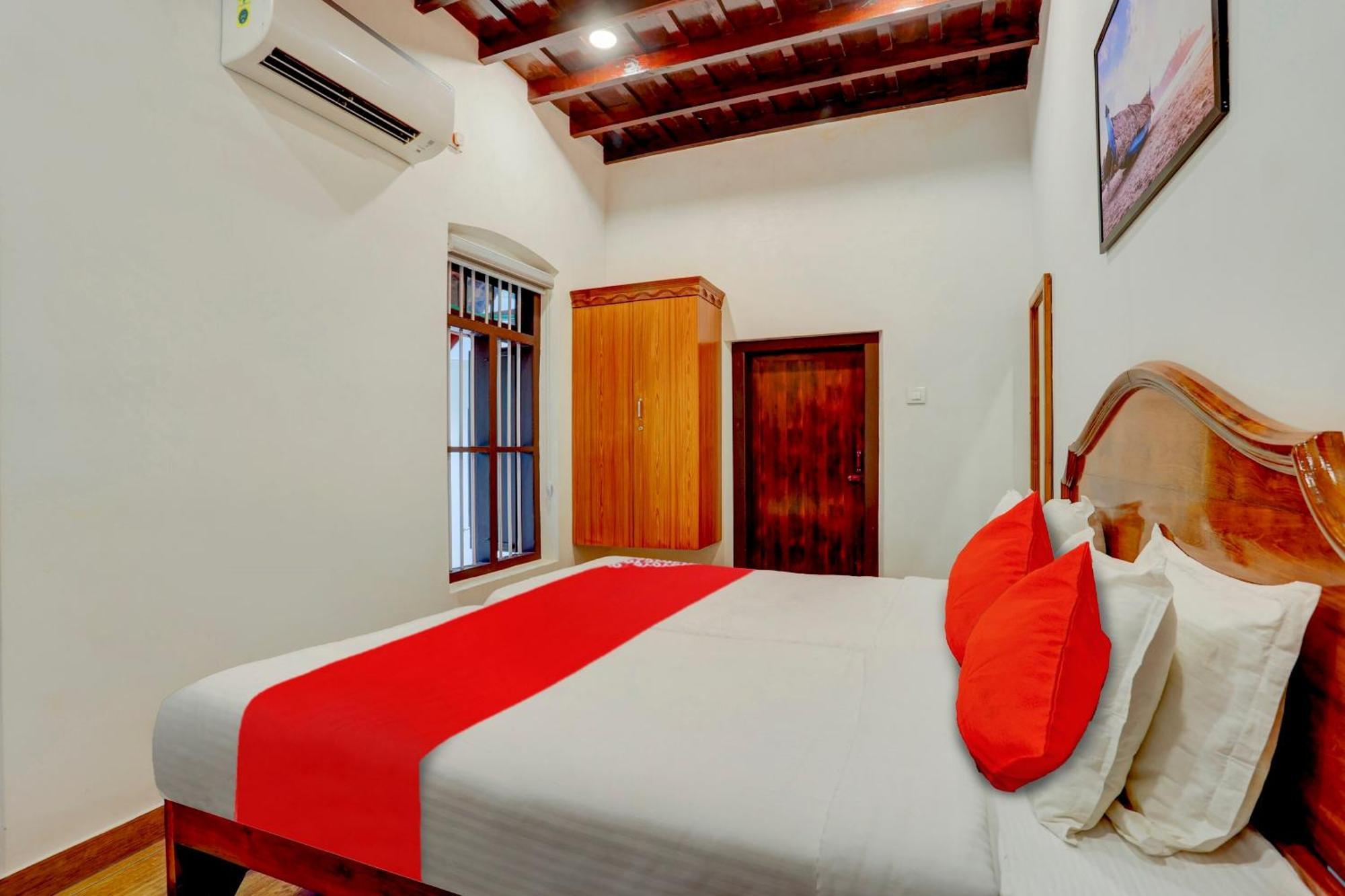 Hotel O Poptavern Heritage Kovalam Kültér fotó