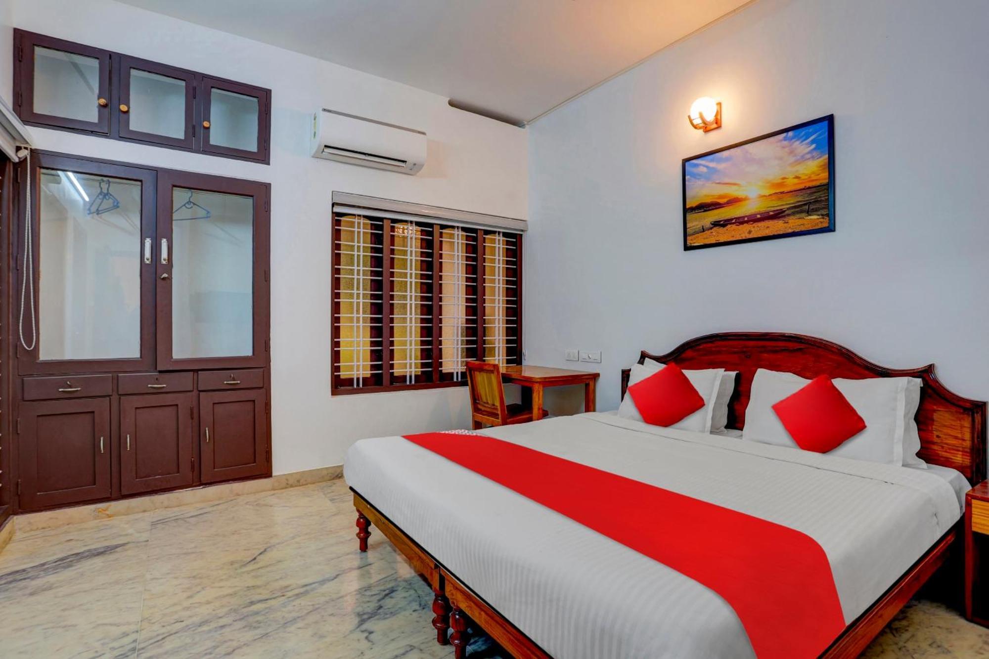 Hotel O Poptavern Heritage Kovalam Kültér fotó
